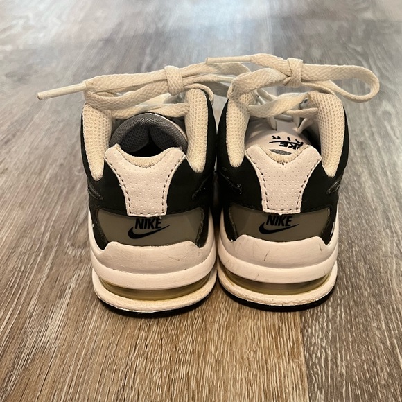 Toddler Nike Air Max size 5 - Picture 6 of 6